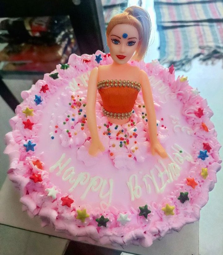 Doll Cream Cake With Stars (1 kg)